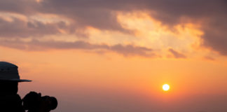 เมื่อแสงเหมาะสมภาพก็จะสวยงาม เมื่อแสงเหมาะสมภาพก็จะสวยงาม