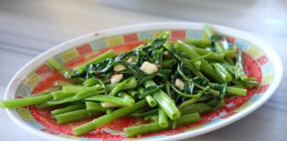 จริงมั้ยนะ ที่เขาบอกว่ากินผักบุ้งแล้วตาหวาน?